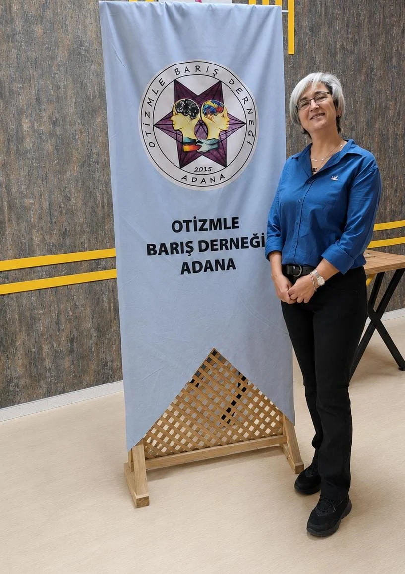 Dursun İzgi - Otizmli Çocukların Manevi Annesi